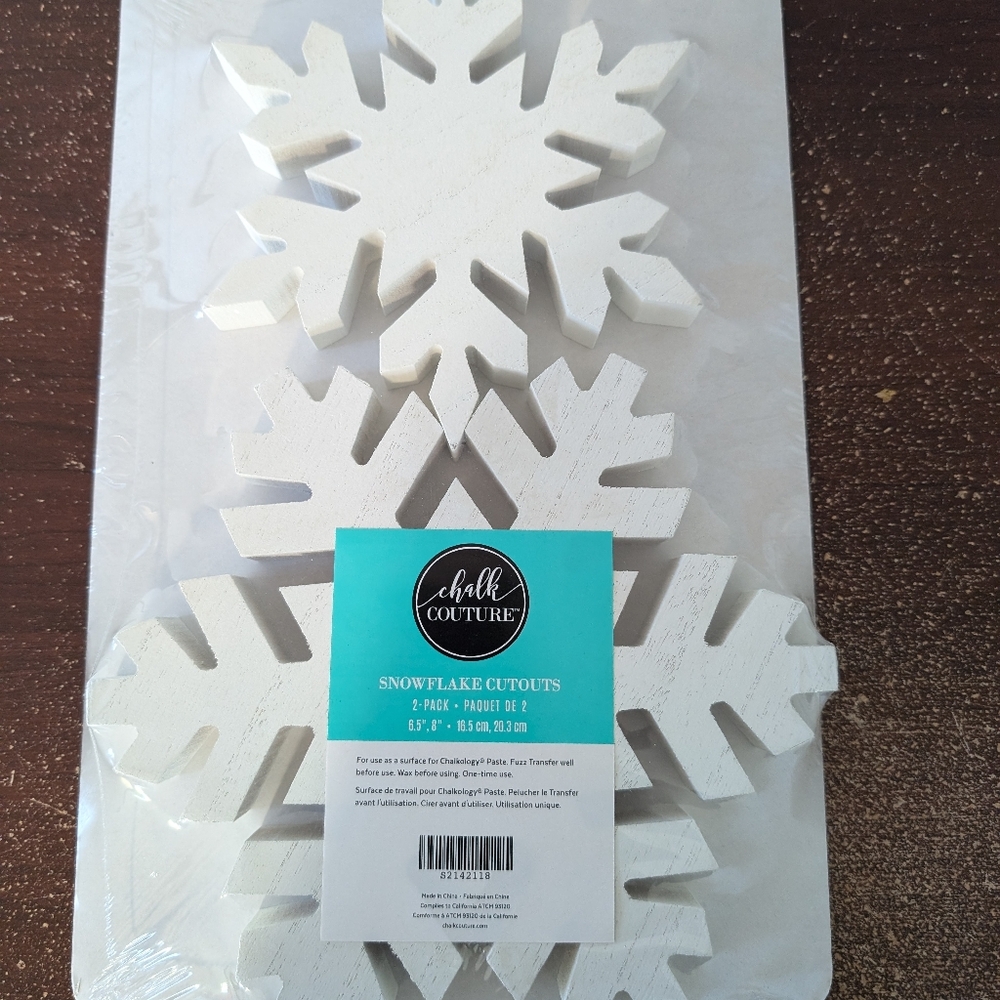 Chalk Couture White Snowflake Decor Set